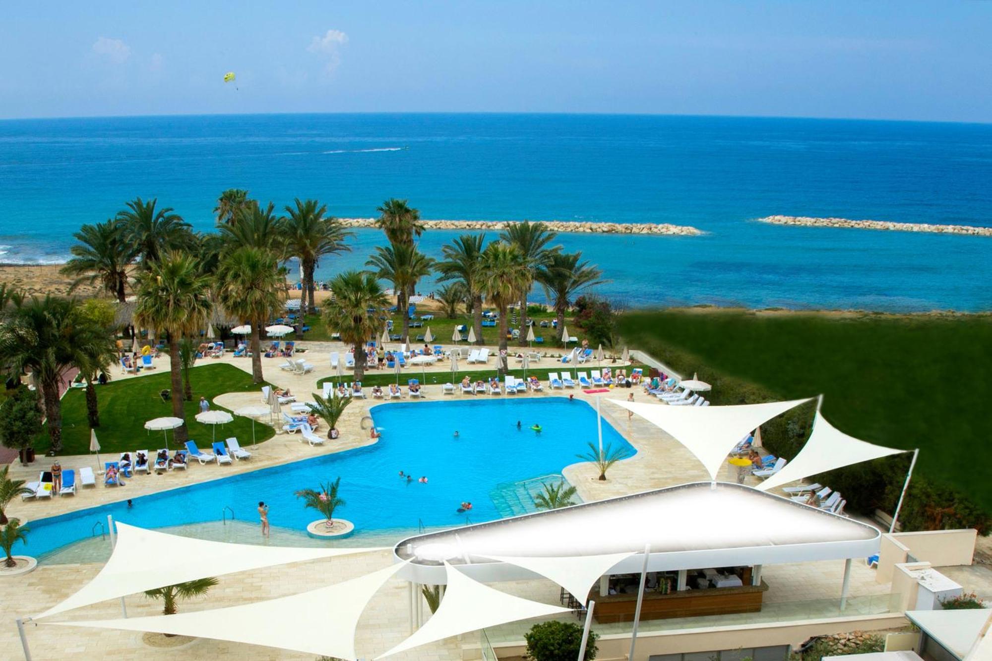Venus Beach Hotel Paphos Esterno foto